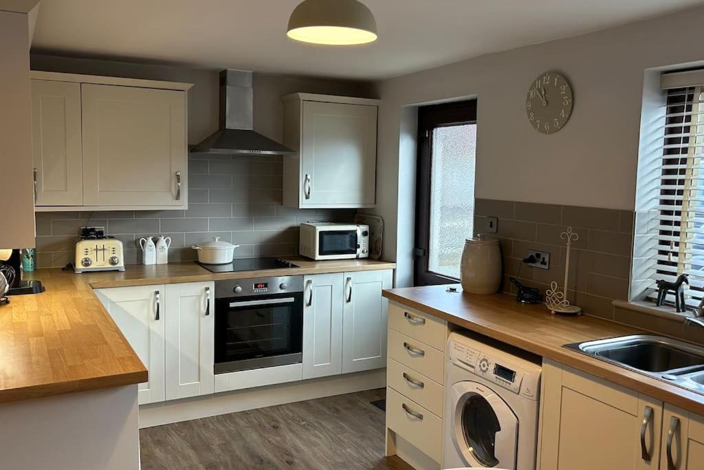 Cosy 2 Bed, Home From Home Haddenham  Exterior foto